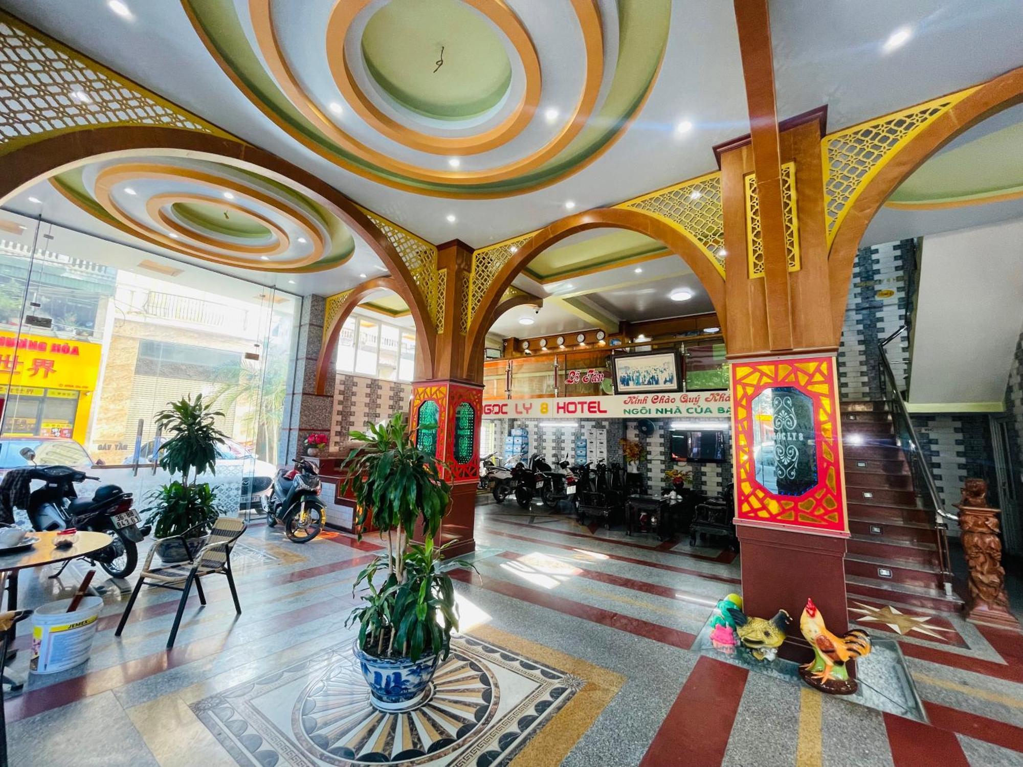 Готель Khach San Ngoc Ly 8 Thanh Hoa Екстер'єр фото